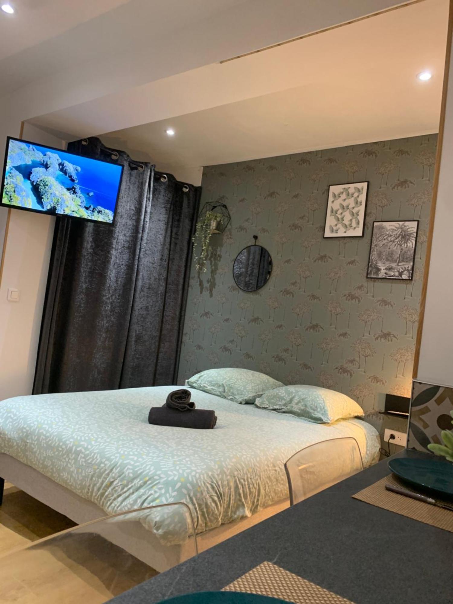 Velours & Balneo Apartment Saint-Nazaire  Bagian luar foto
