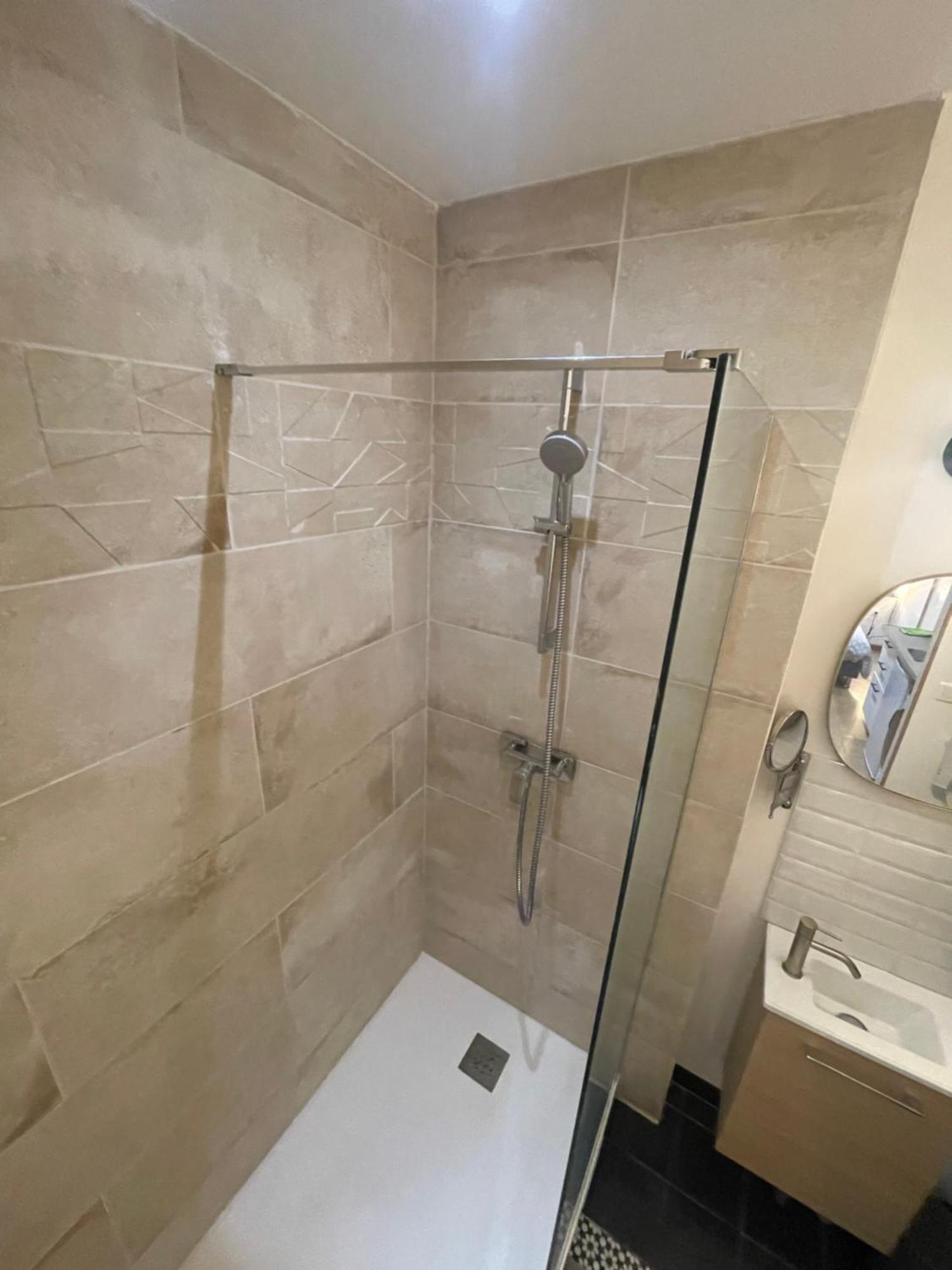 Velours & Balneo Apartment Saint-Nazaire  Bagian luar foto